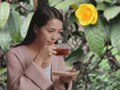 Thư giãn tinh thần với Trà hoa vàng